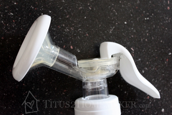 AVENT Comfort Breast Pump and natural bottle review at Titus 2 Homemaker - #t2hmkr