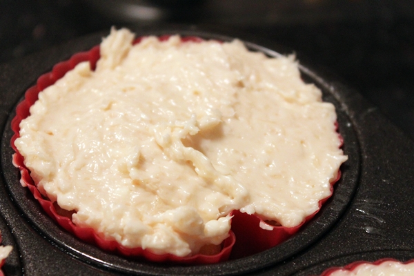 Make easy gluten-free coconut cupcakes. #t2hmkr