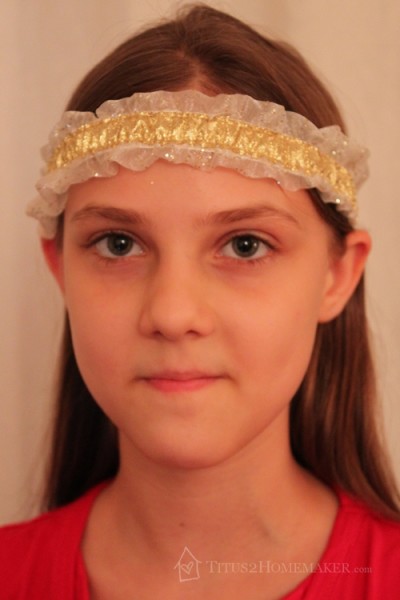 decorative band worn as a headband
