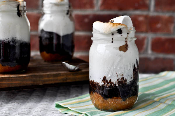 S'mores Roundup at Titus 2 Homemaker -- S'mores Cake in a Jar from How Sweet It Is #t2hmkr