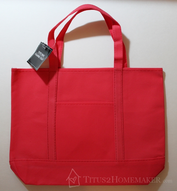 Dollar Store Redos -- tote "before"  -- Titus 2 Homemaker #t2hmkr